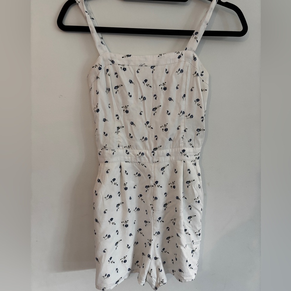 Hollister White and Blue Floral Mini Dress